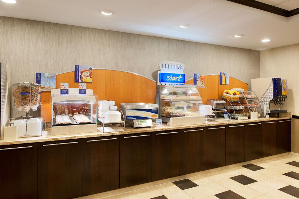 Hotel Express Philadelphia Airport By Ihg