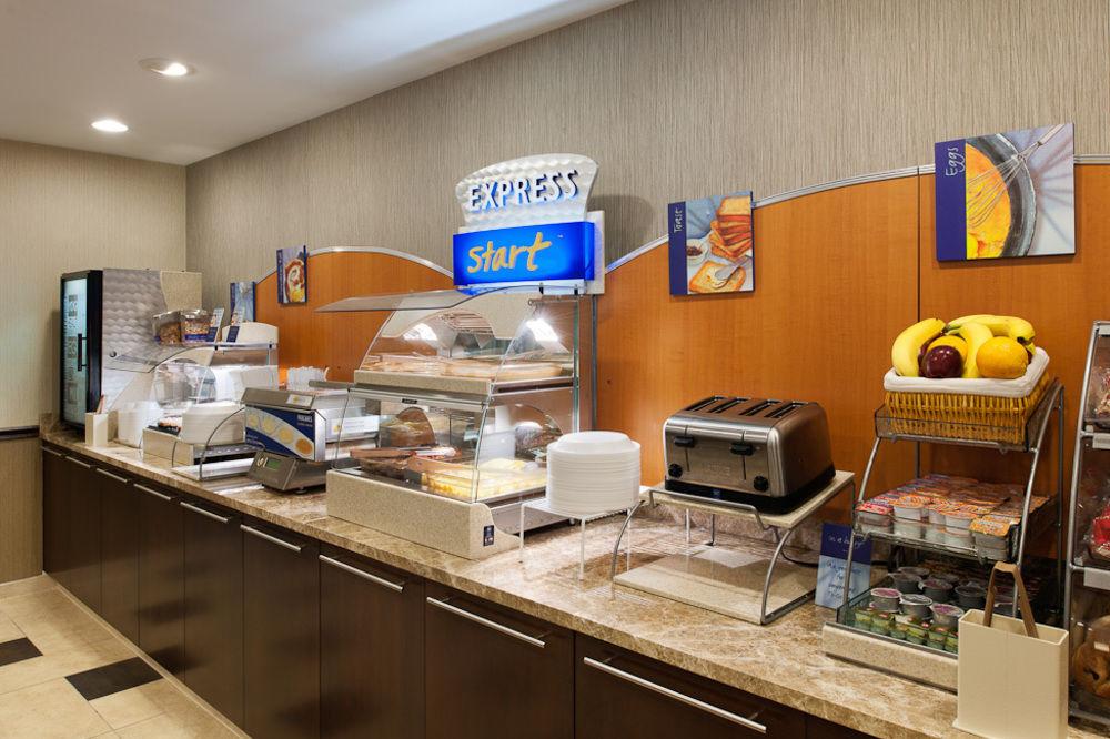 Express Philadelphia Airport By Ihg Essington