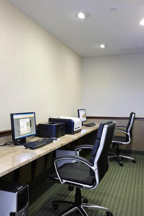 Hotel Express Philadelphia Airport By Ihg Essington